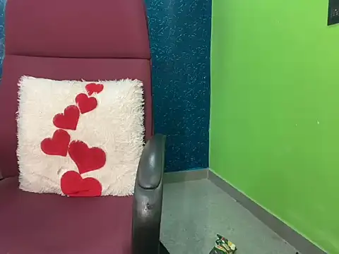 Brown-beauty's cam snapshot