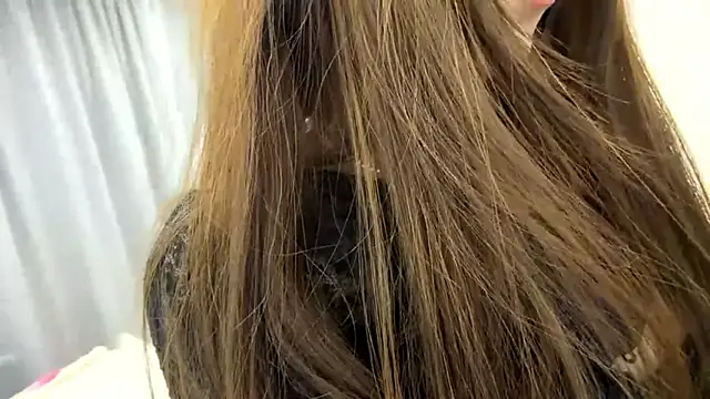 GuyedTheobid's cam snapshot