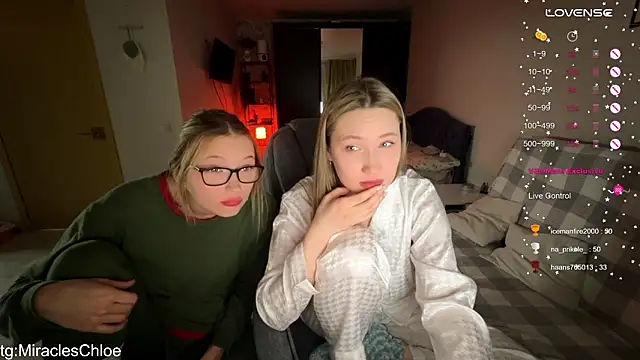 ChloeMillerMeow's cam snapshot