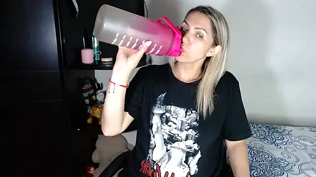 Chantal_hott's cam snapshot