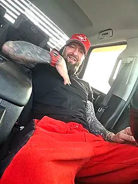 Beardedtattood live sex cam