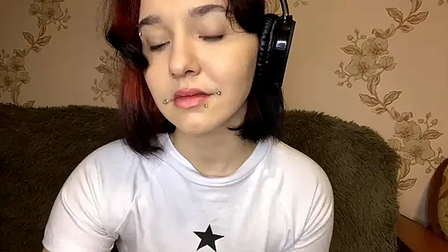 EmilyVeiro's cam snapshot