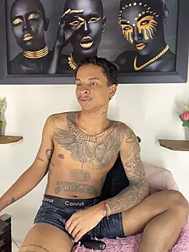 Tatoo_Noah live sex cam