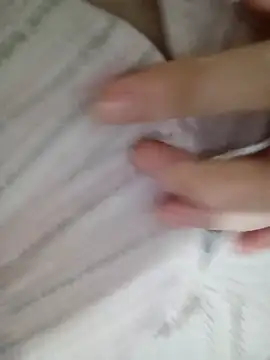 Emilyhomegirl1's cam snapshot