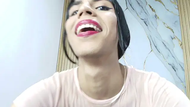 Luluu_08 live sex cam