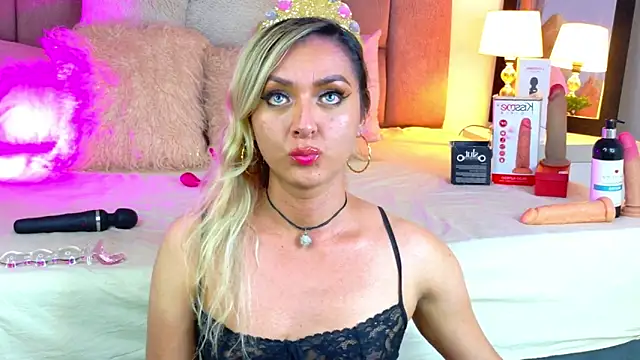 Lunitaa_Diva live sex cam