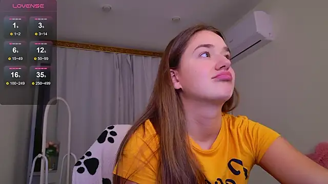 LovelyJessie live sex cam