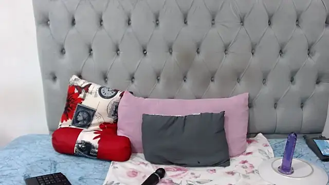 SexyAdelexx's cam snapshot