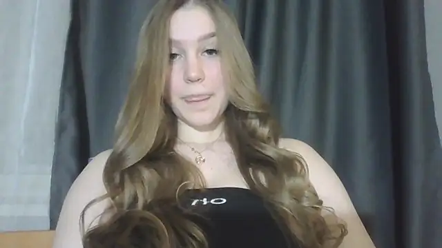 yourhoney_Lola_'s cam snapshot