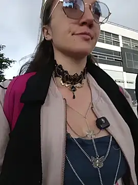 Lucy_colee live sex cam