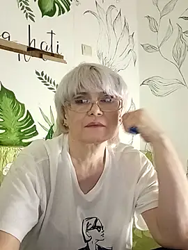 Catty_Lady's cam snapshot