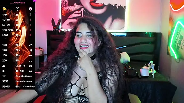 Sara_Bdsm_'s cam snapshot