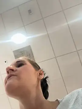 lolabunny9's cam snapshot