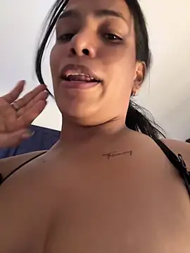 ArielleMillerr-'s cam snapshot