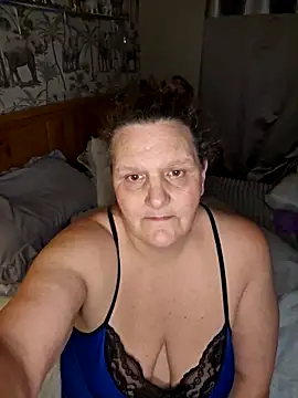 MissQueenBeex's cam snapshot