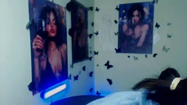 VanessaRey_'s cam snapshot