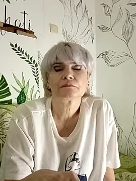 Catty_Lady's cam snapshot