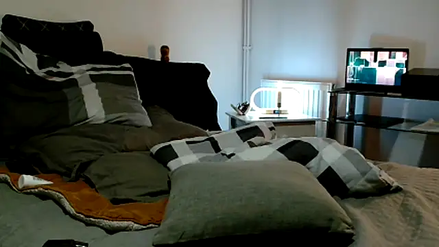 ImYourXtoy live sex cam