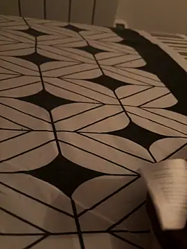 Crevette311 live sex cam