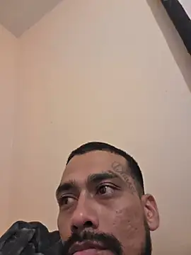 Cnutt310 live sex cam