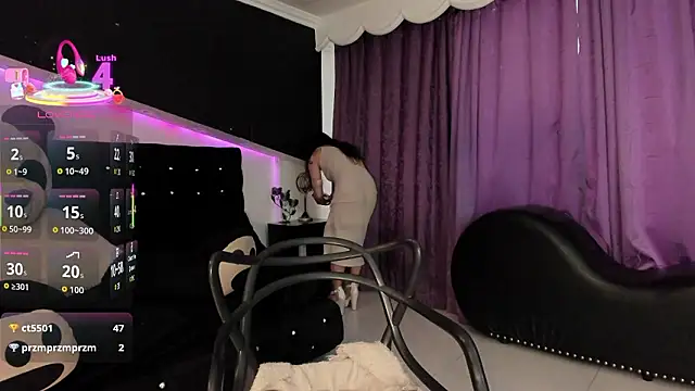 Coral_Gibson live sex cam