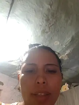 Daniela_Cruz_'s cam snapshot