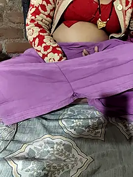 POOJACOUPLE live sex cam