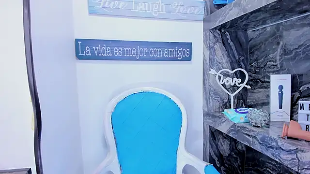 foxy_zoe's cam snapshot