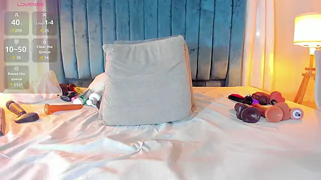 blondehorny69 live sex cam