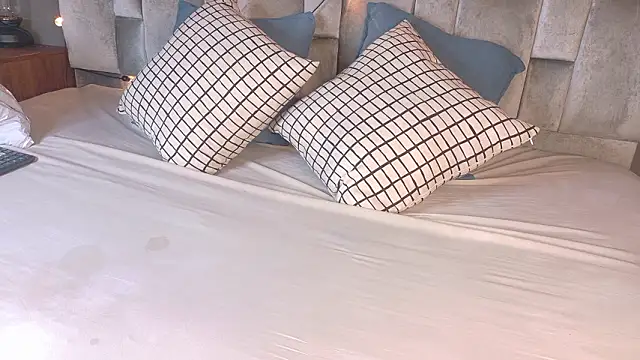 nahomi_campbell live sex cam