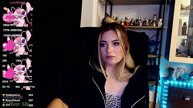 Rania_Stitch's cam snapshot