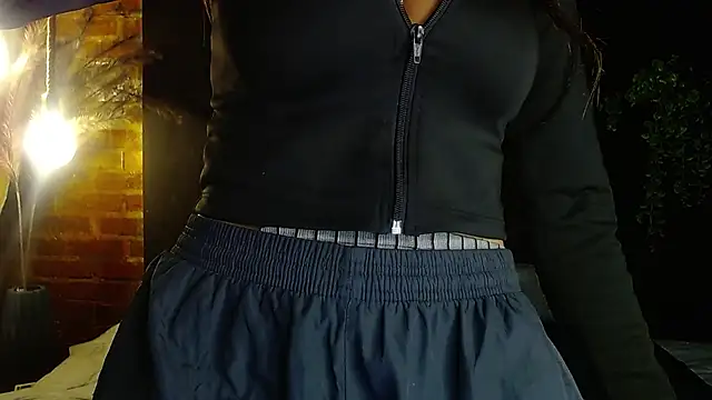 fyreandfox_'s cam snapshot