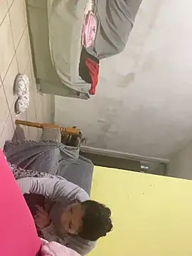 Batgirl7's cam snapshot