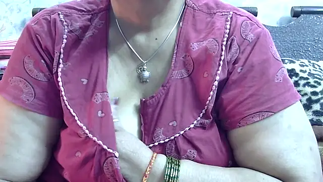 Kavya_XX live sex cam