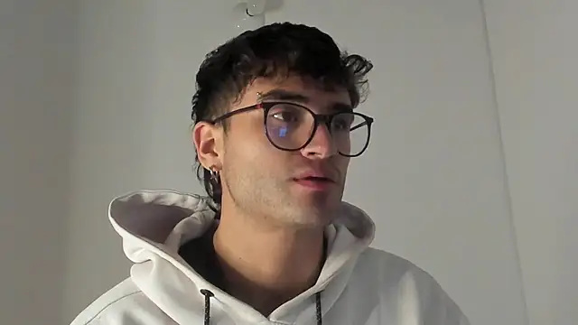 charlie_dicker's cam snapshot