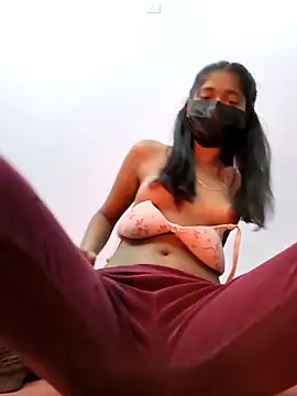 Noor-09-'s cam snapshot