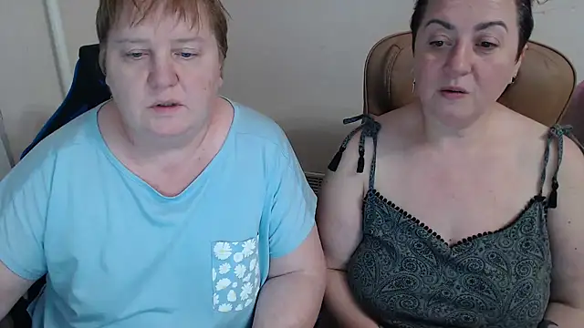 Bertie_Adeline's cam snapshot