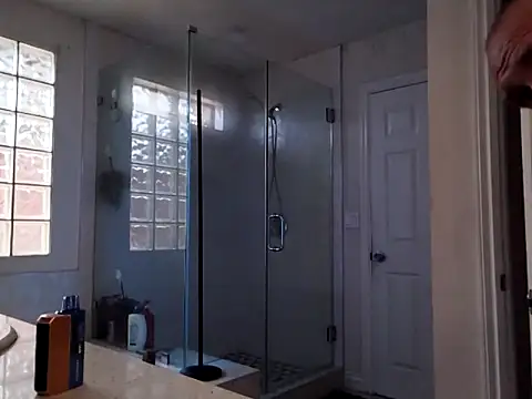 El_Gizmo's cam snapshot