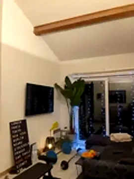 hautevoltige's cam snapshot