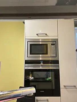 Emilia_Mausi's cam snapshot