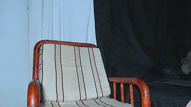 damn_fox's cam snapshot