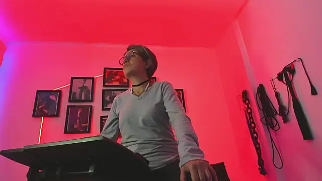 MistressNyx_cg live sex cam