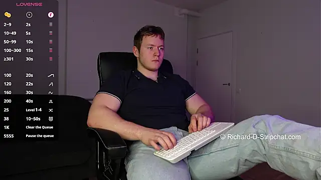 Richard_Dullas's cam snapshot