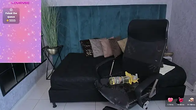 meliboobs_ live sex cam