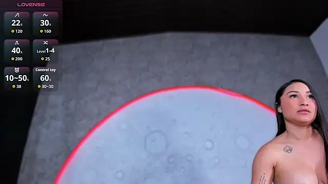 ReinaChloe live sex cam