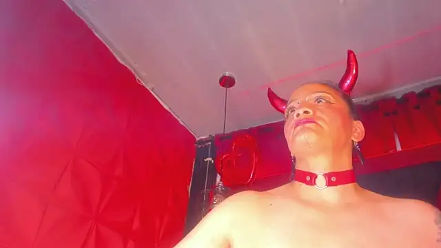 Taylor-hardcore's cam snapshot