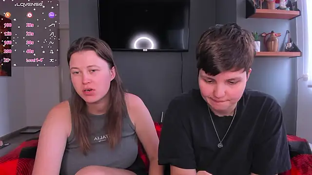 Tenderly_Couple's cam snapshot