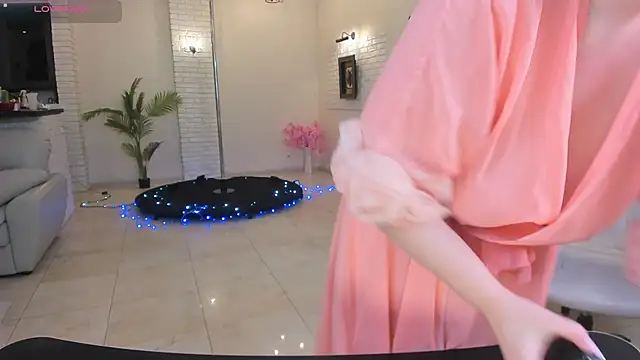 MariemLui live sex cam