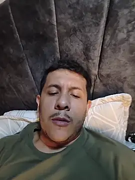 Misterjhons2 live sex cam