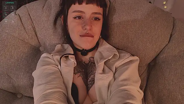 MichaellaMoon's cam snapshot